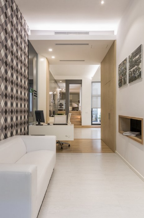 Furnished Ground Floor Office