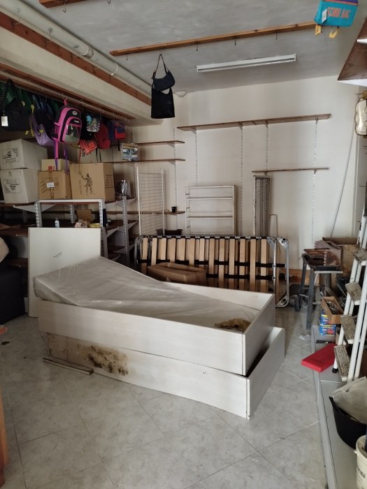 Prime Commercial Space in Victoria: Ground Floor Shop for Long-Term Lease