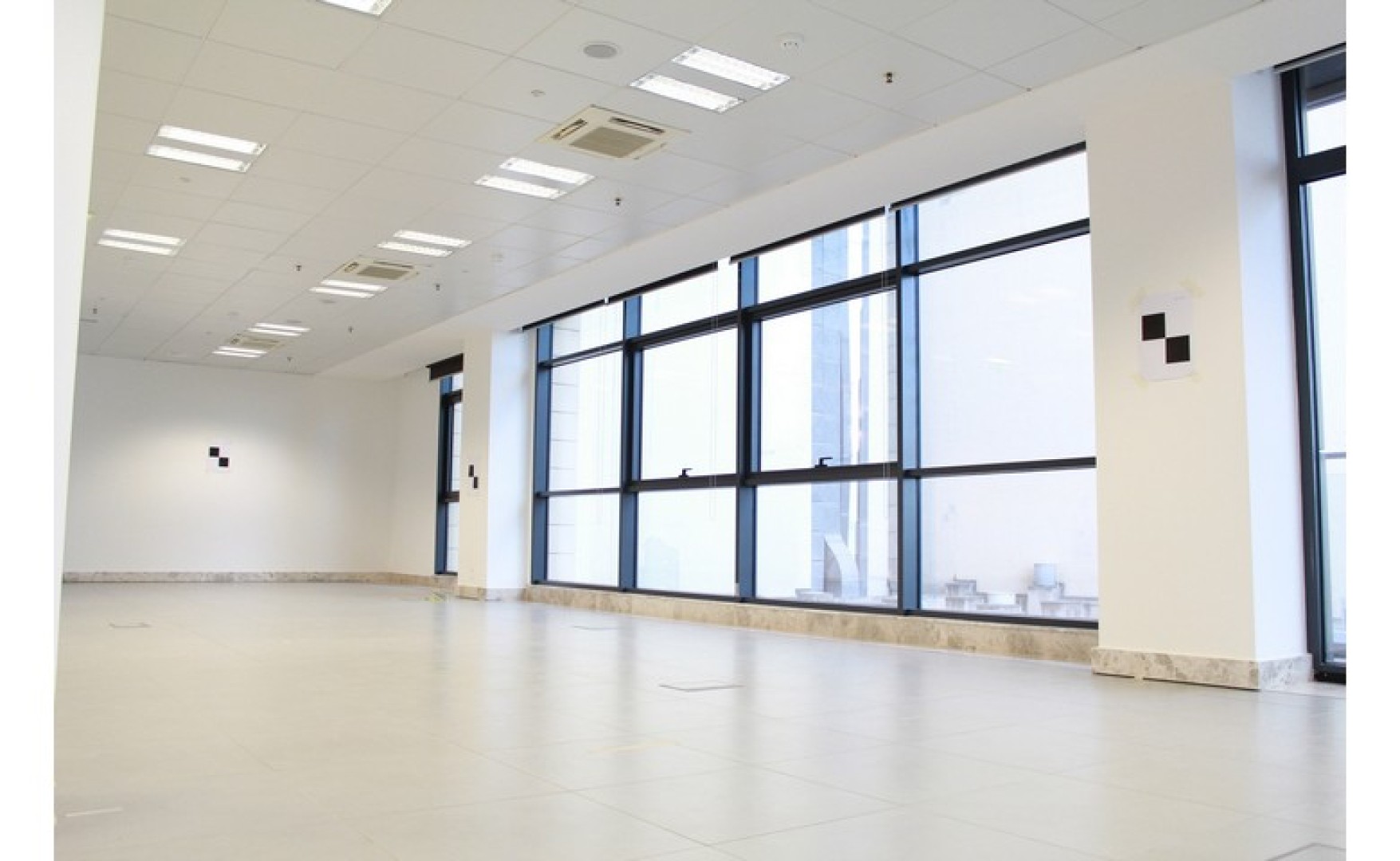 Modern Office/Commercial Space