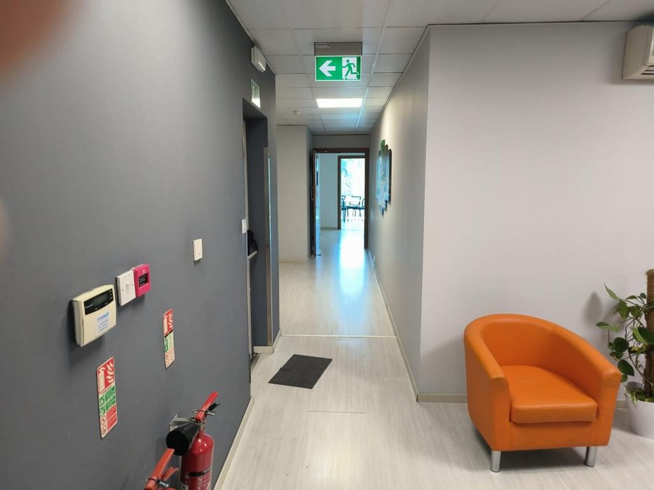 Corner Office with Parking