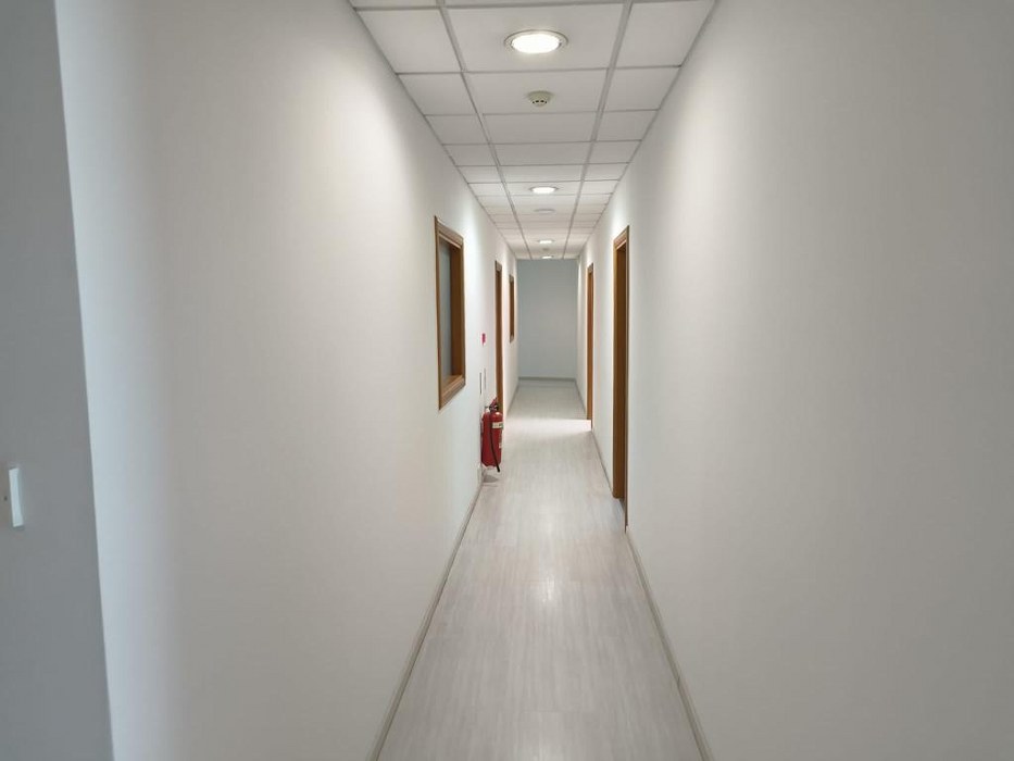 Corner Office with Parking