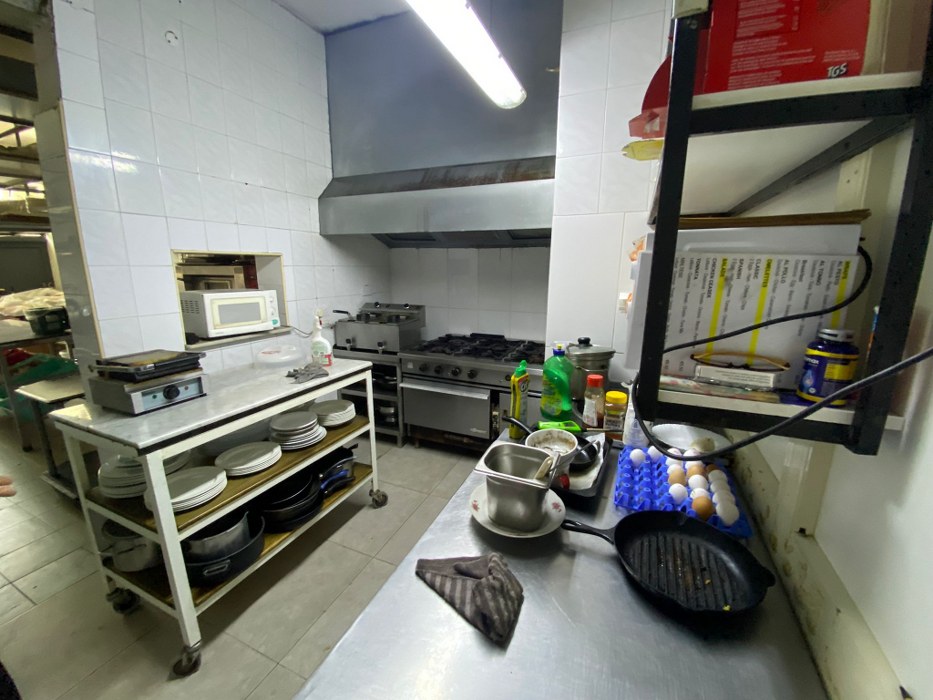 Takeaway with a Terrace