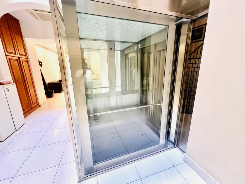 Furnished Palazzo Office Space