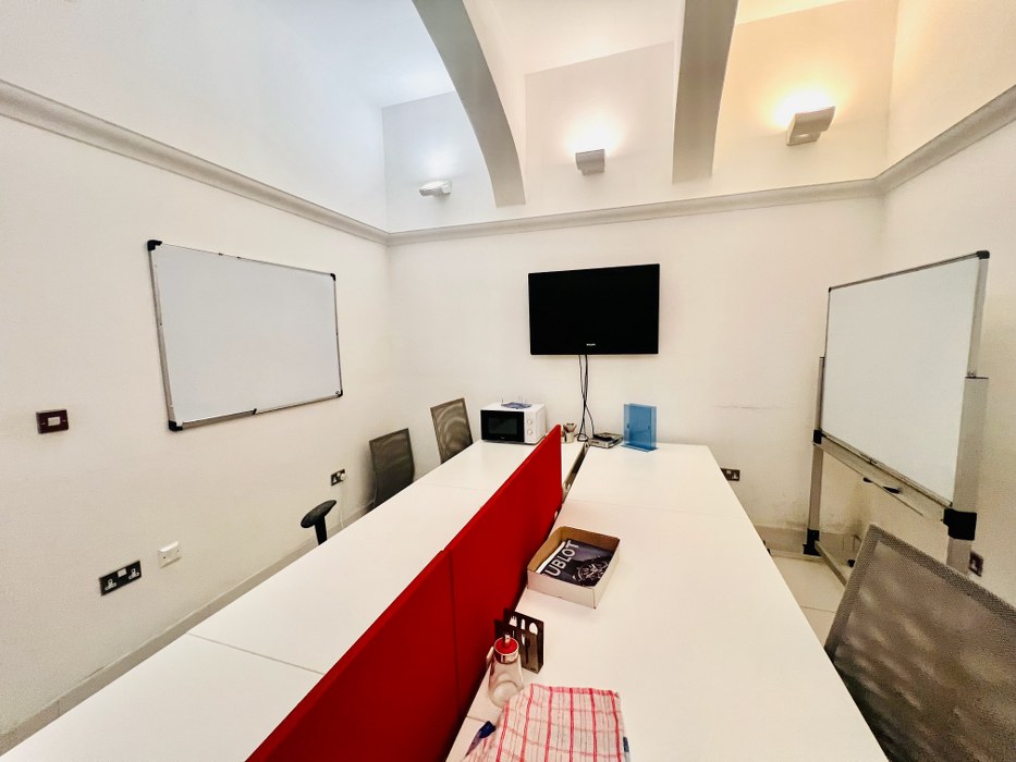 Furnished Palazzo Office Space