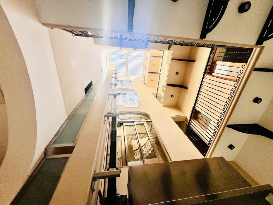 Fully Furnished Business Centre