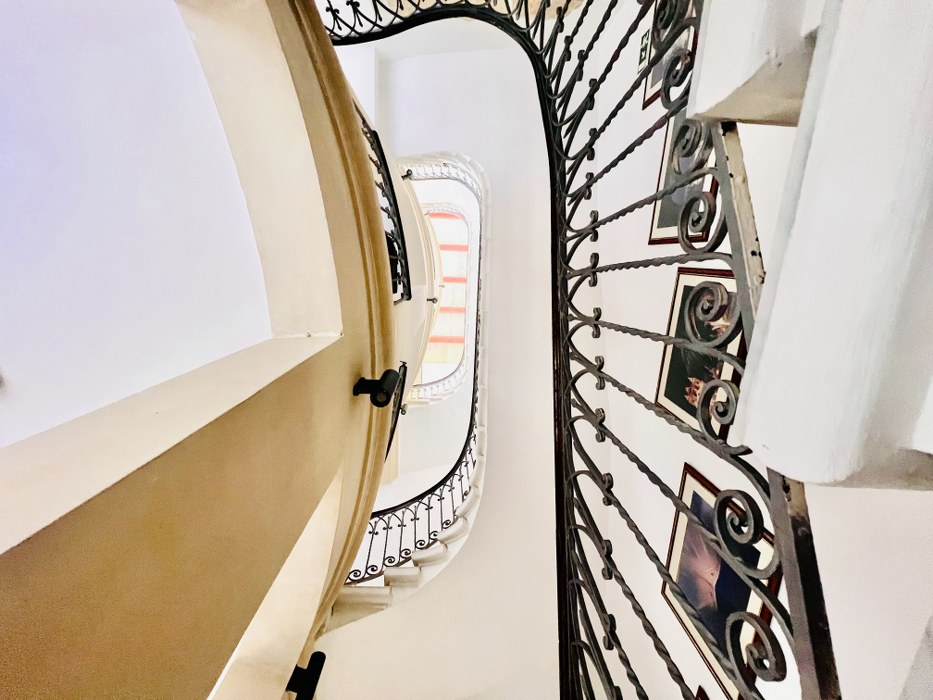 Fully Furnished Business Centre