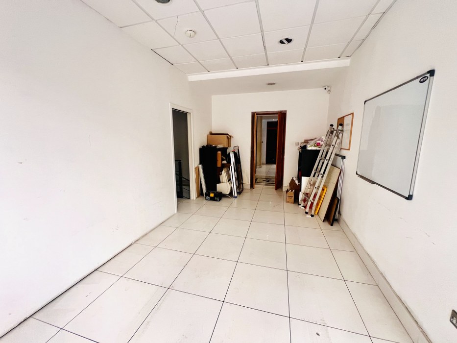 Fully Furnished Business Centre