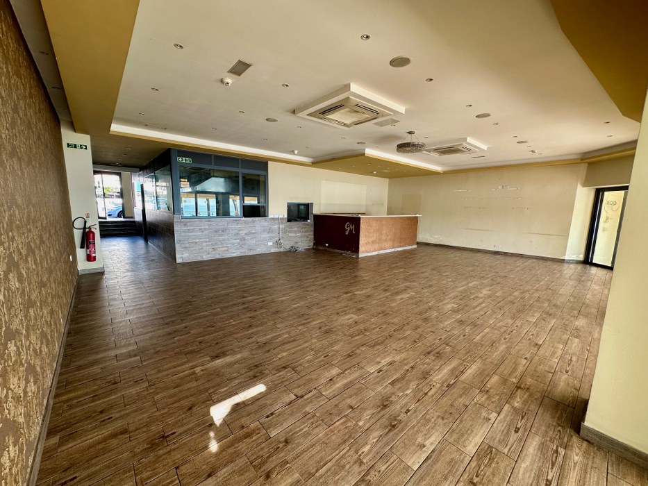 Restaurant with Sea Views