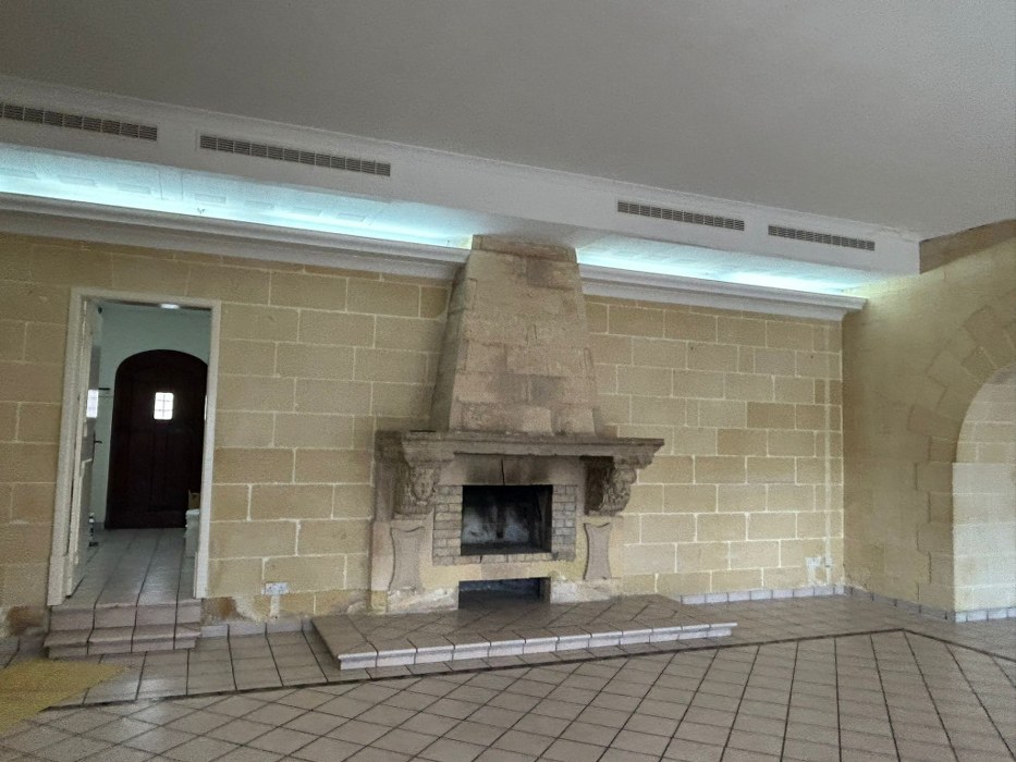 Multi Purpose Venue with a Pool and Gardens