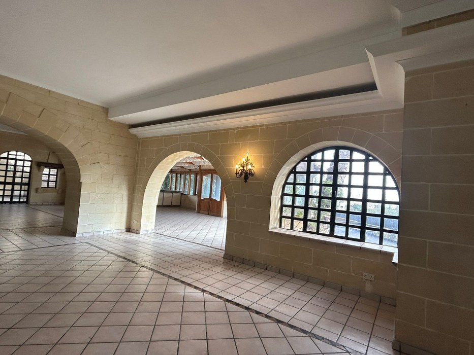 Multi Purpose Venue with a Pool and Gardens