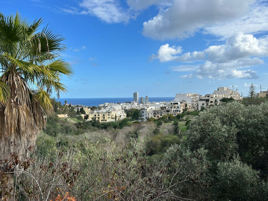 Multi Purpose Venue with a Pool and Gardens