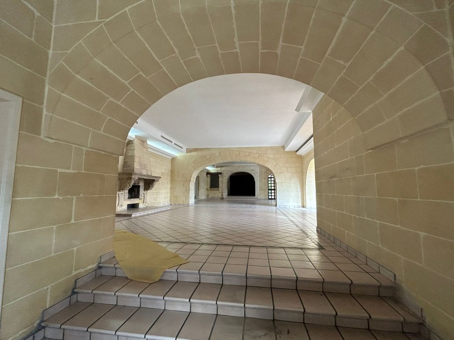 Multi Purpose Venue with a Pool and Gardens