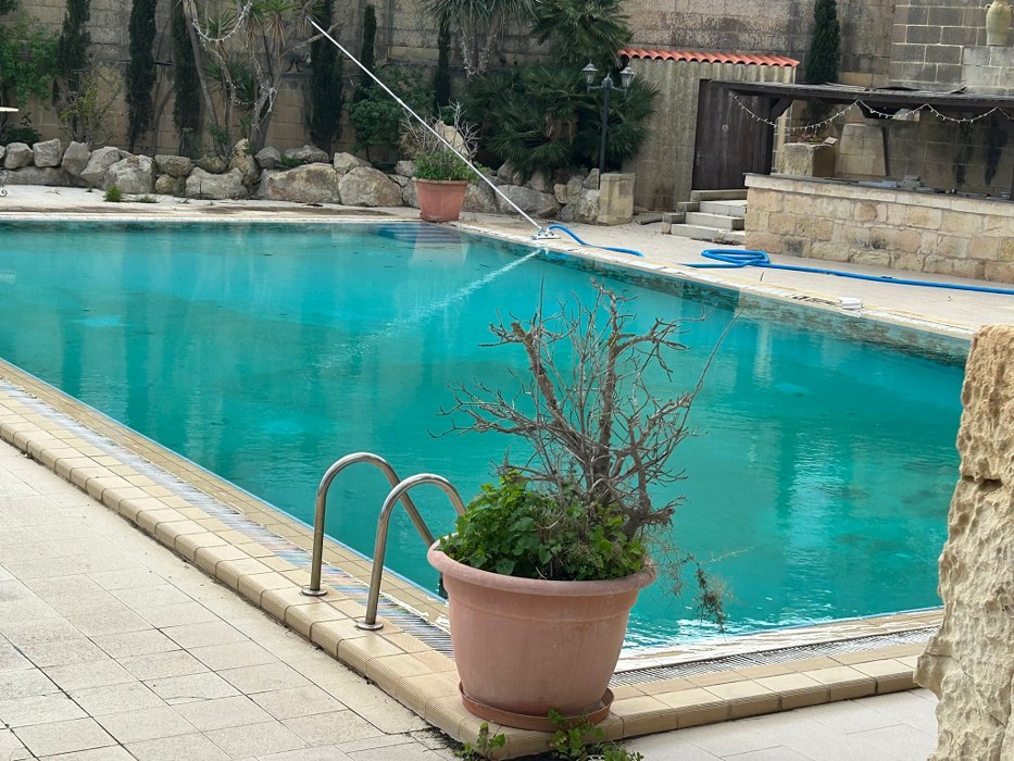 Multi Purpose Venue with a Pool and Gardens