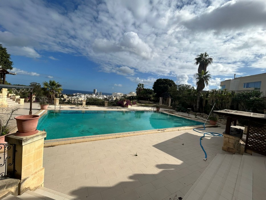 Multi Purpose Venue with a Pool and Gardens