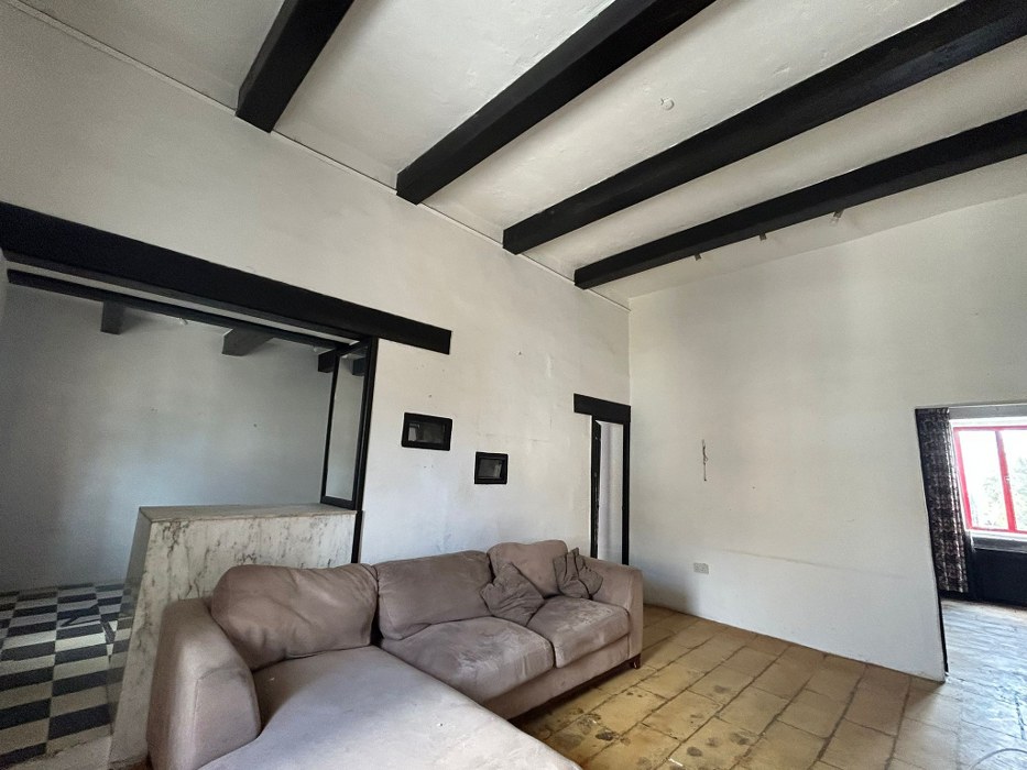 Multi Purpose Venue with a Pool and Gardens