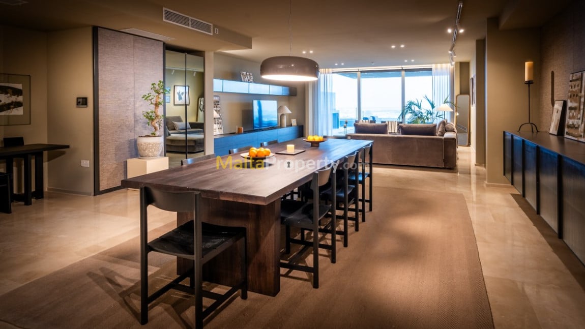 Luxury Penthouse with Panoramic Views
