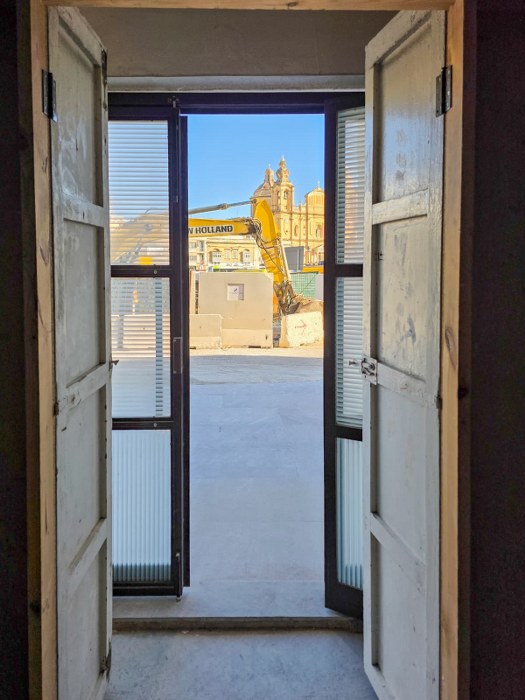 Restaurant with a Terrace