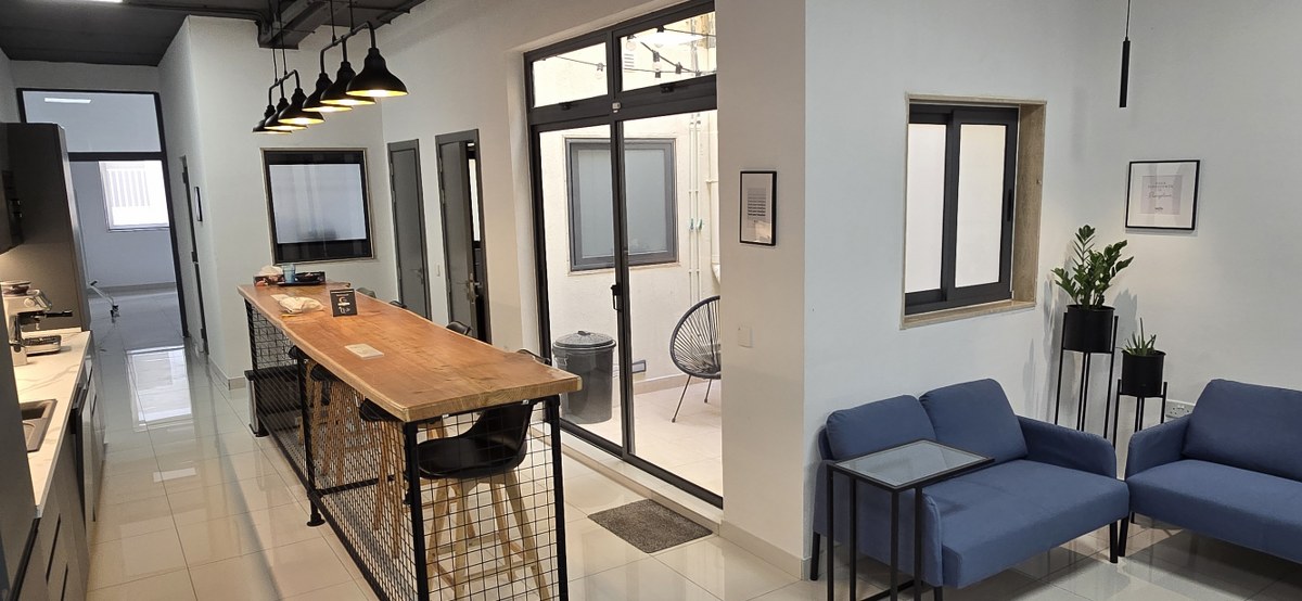 Furnished Office Space