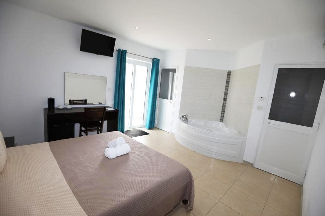 Operational 19 Room Guest House