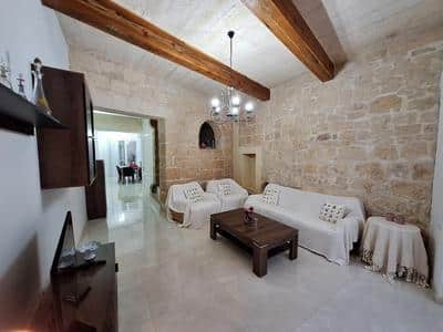House in Ħal Lija from Simonmamo.com – €1,800