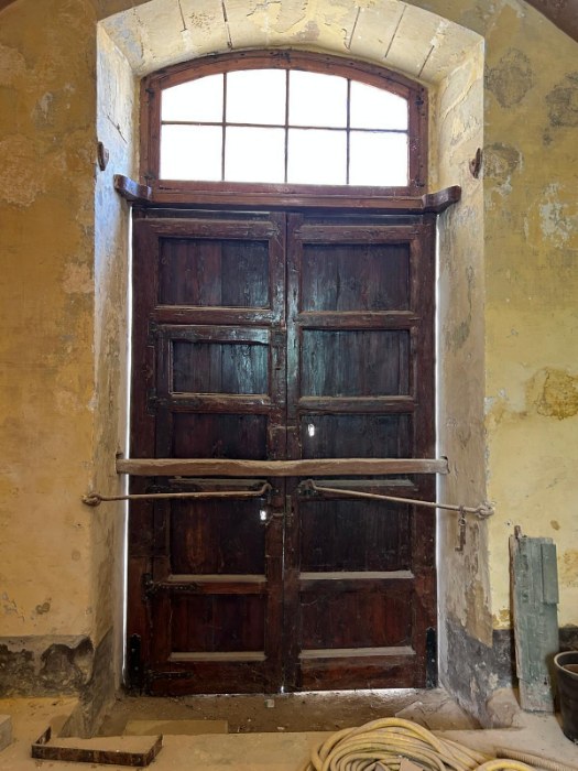 Palazzo with a Courtyard