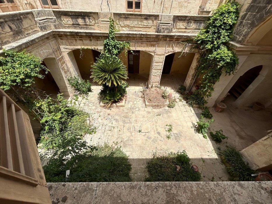 Palazzo with a Courtyard