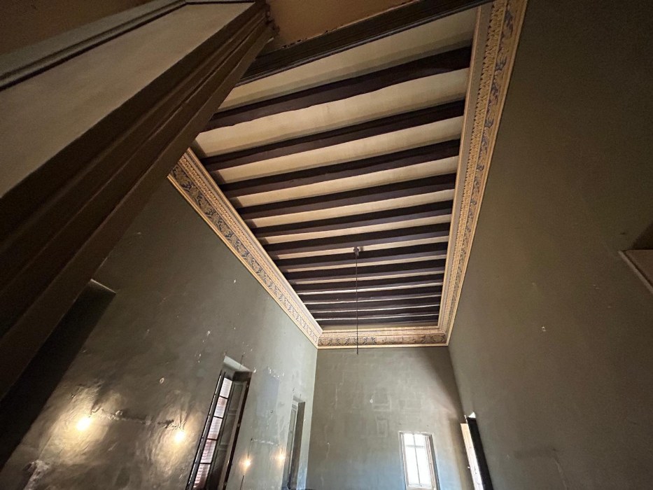 Palazzo with a Courtyard