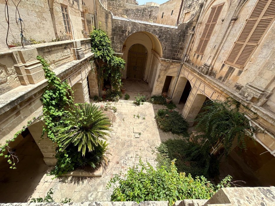 Palazzo with a Courtyard