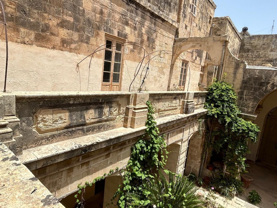 Palazzo with a Courtyard
