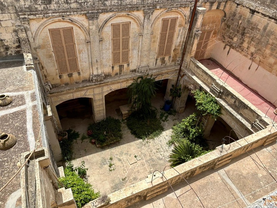 Palazzo with a Courtyard