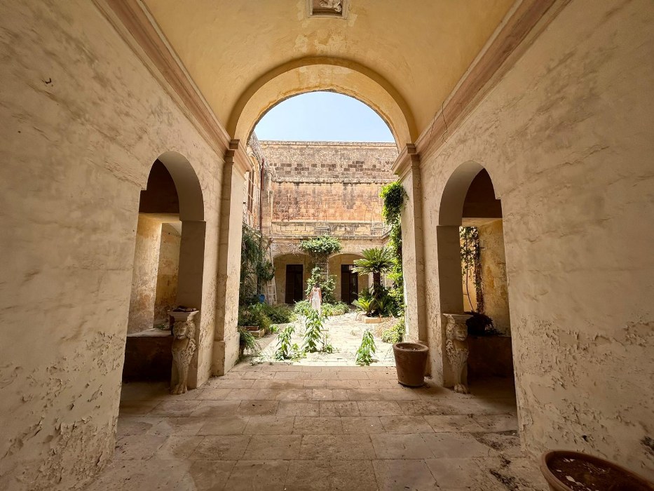 Palazzo with a Courtyard