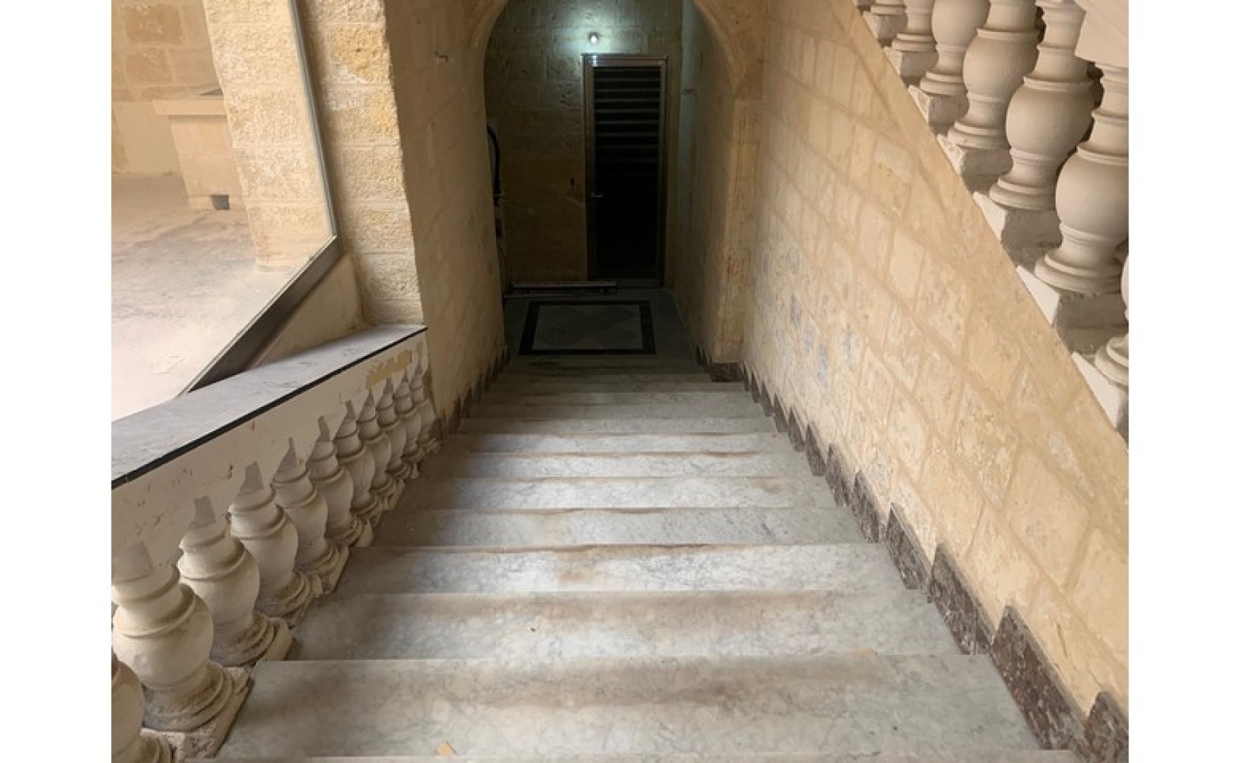 Palazzo with a Courtyard