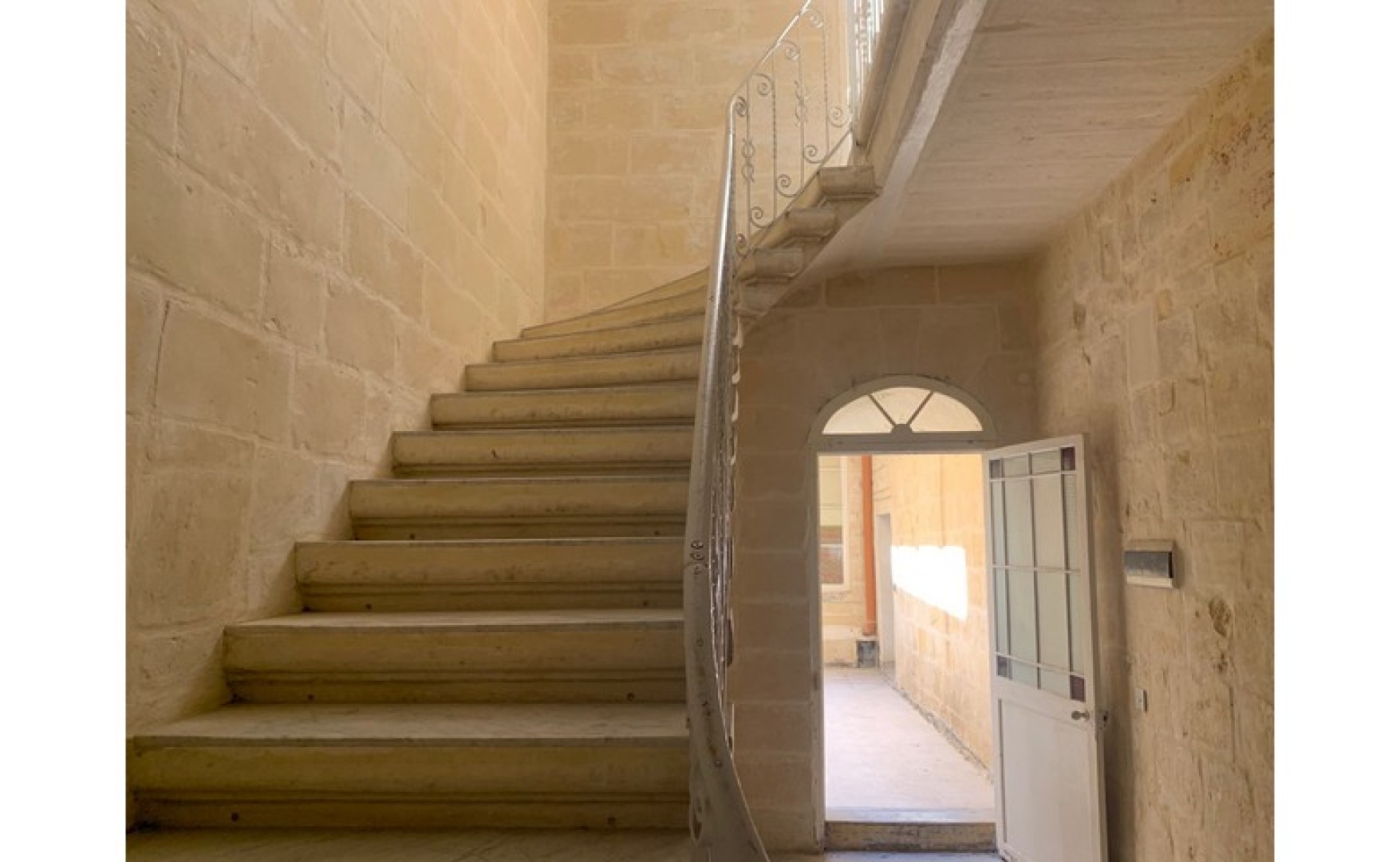 Palazzo with a Courtyard
