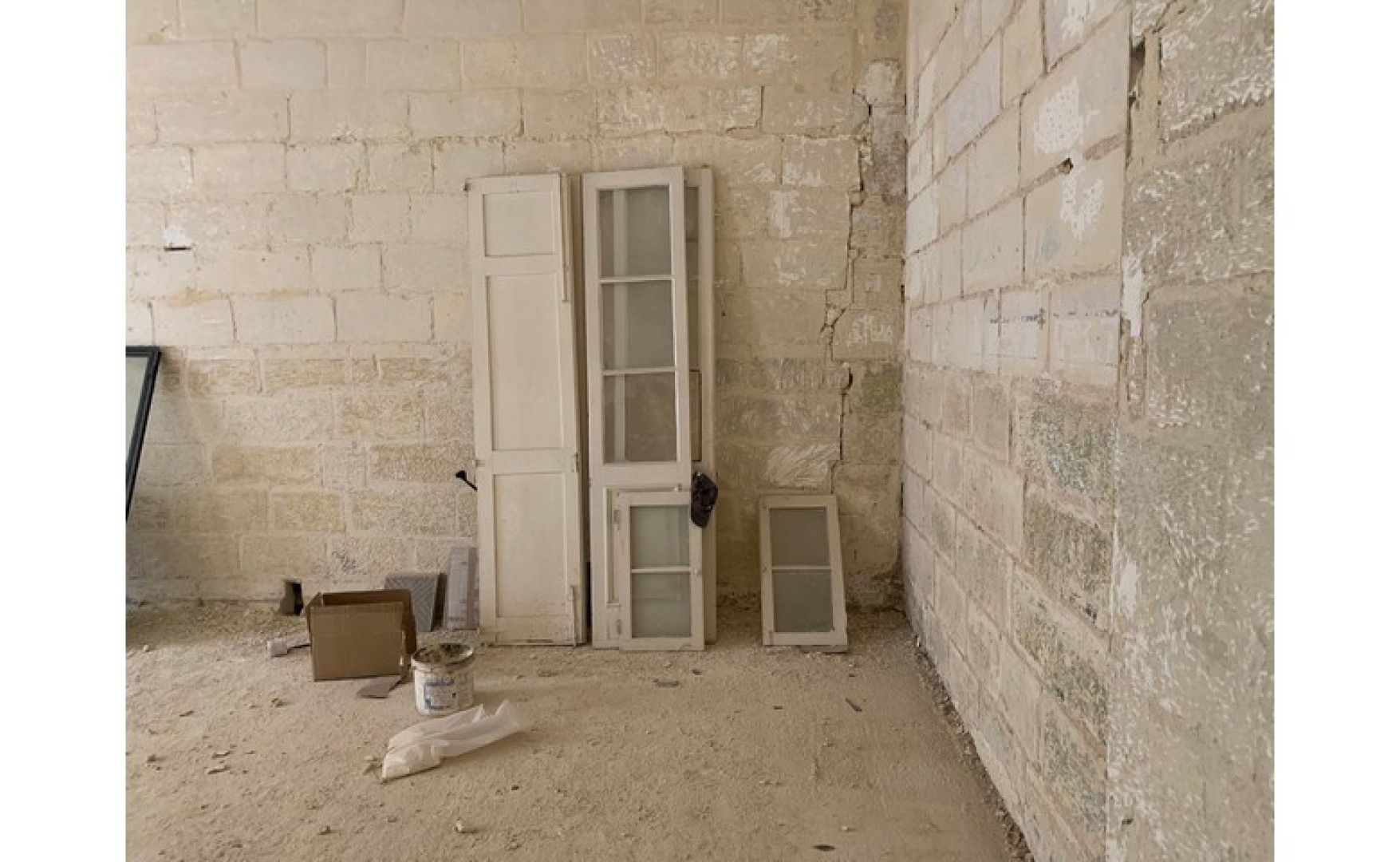 Palazzo with a Courtyard