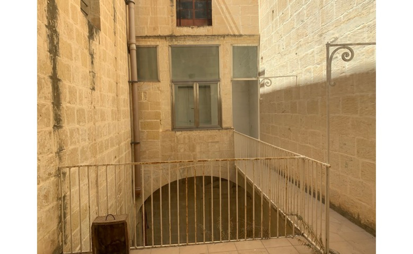 Palazzo with a Courtyard